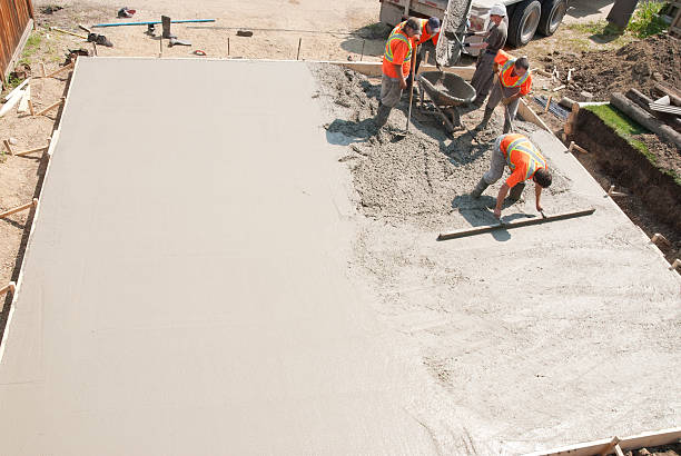 Best Concrete Driveway Installation in Greenup, IL